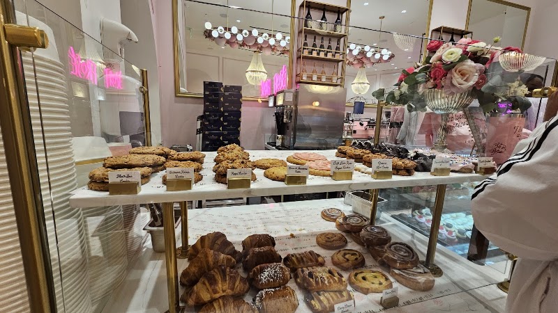 Café Lola photo 1