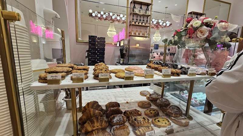 Café Lola photo 1