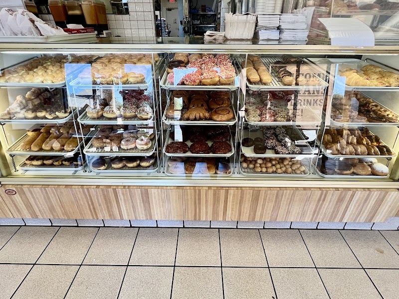 Donuts Plus photo 3