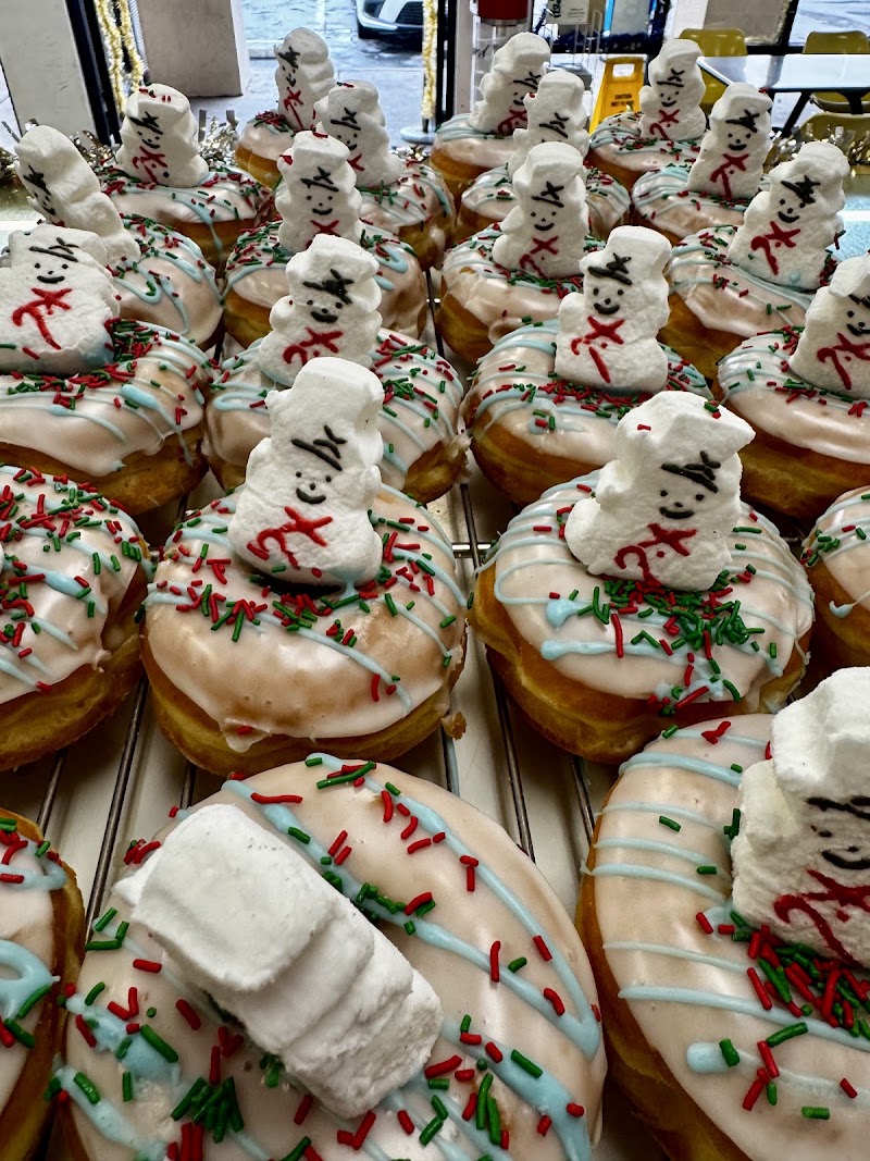 Donuts Plus photo 2