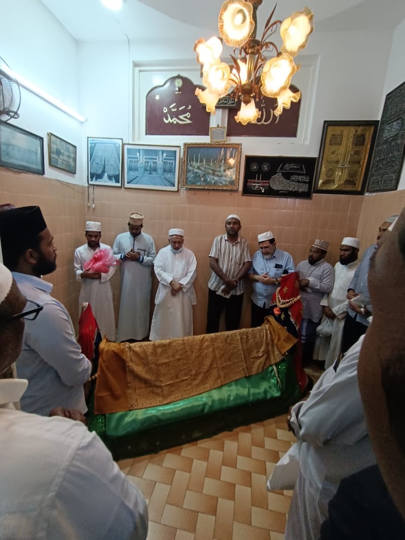 Katakala Marathady Thakkiya Masjid & Shrine photo 3