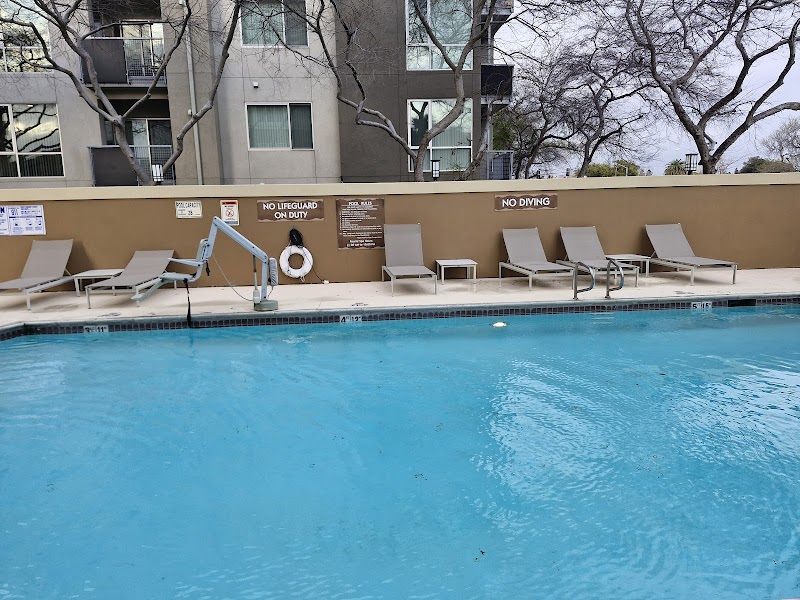 Outdoor pool and whirlpool