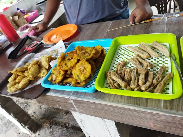 Gerai Mak Ngah di sungai kedondong - Photo 1