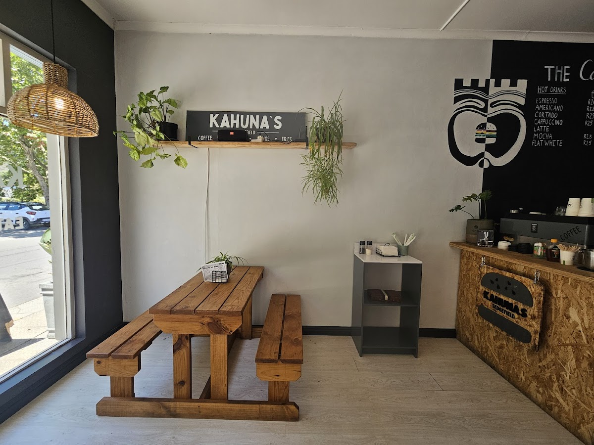 Kahuna's — photo 3