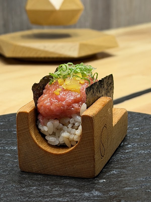 Sushi Tokoro (formerly Sushiro the handroll bar) photo 4