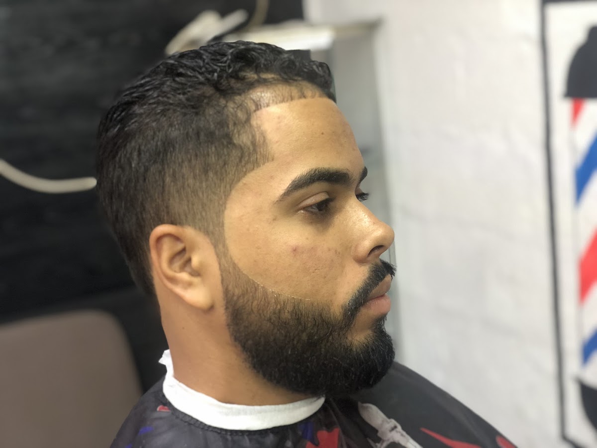 Roniel barbershop 16 - Imagen 1