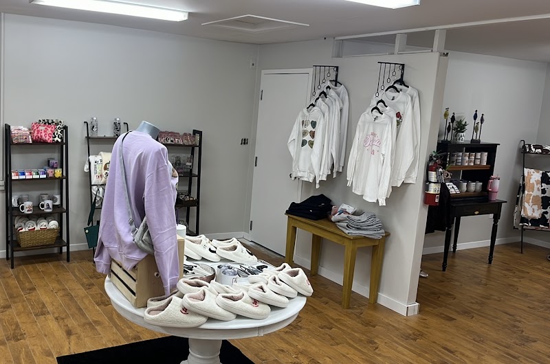 The Dusty Rose Boutique photo 2