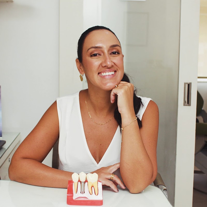 Glenda Vacchiano | Ortodontista e Periodontista