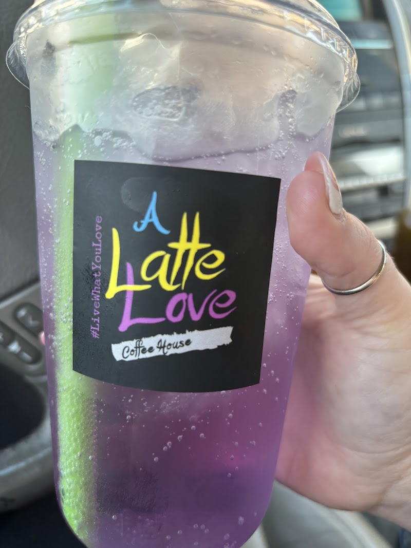 A Latte Love Coffee House photo 3