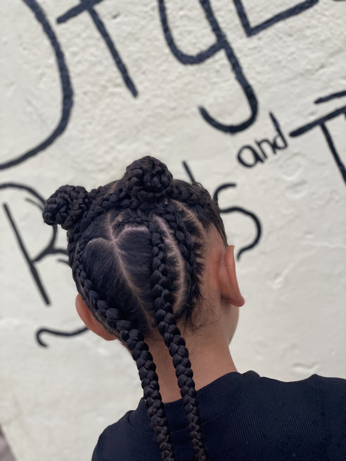 Style braids and things - Imagen 3