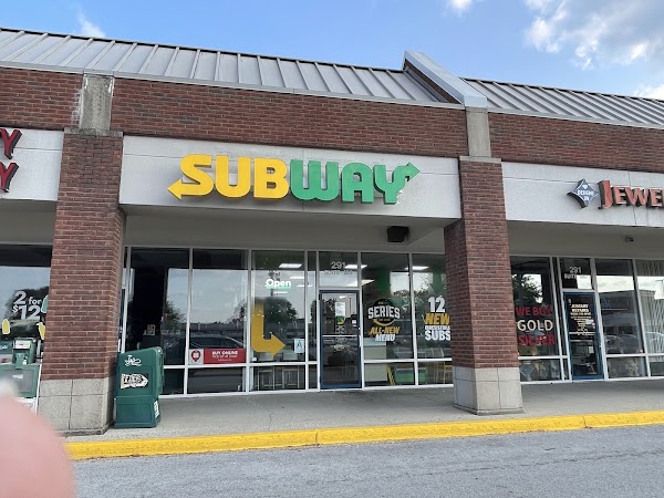 SUBWAY #4261 exterior