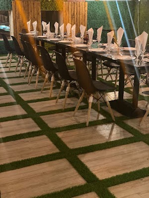 مطعم وكافيه عروس الشام