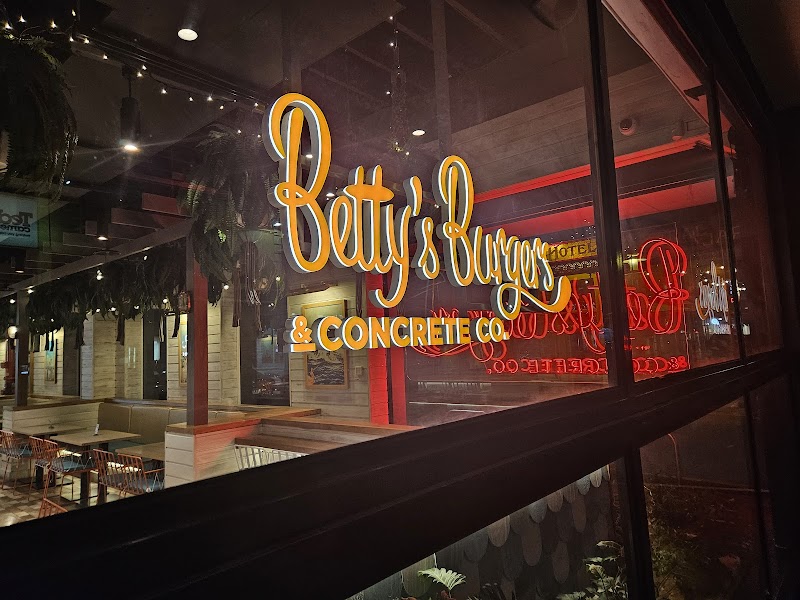 Betty's Burgers photo 10