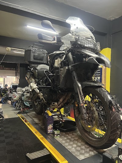 İkizler Motors - Motosiklet Tamircisi - Oto Servisi