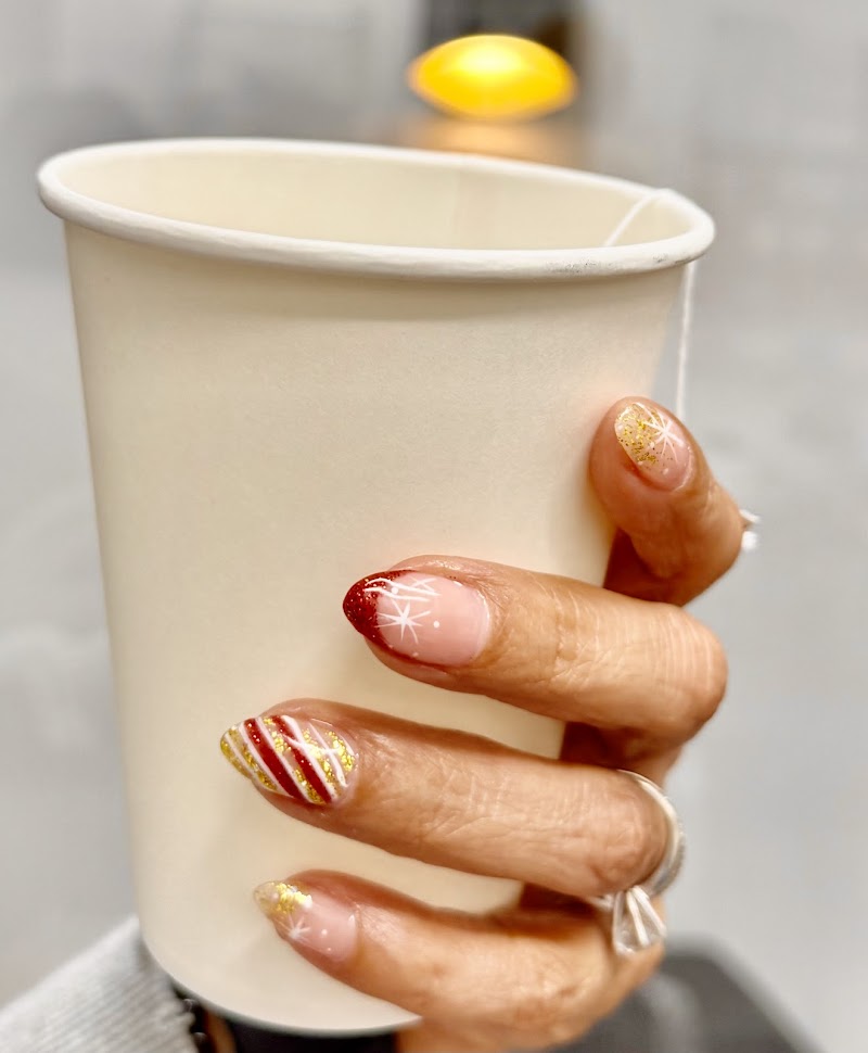 PEACOCK NAILS BY LANA @SOLA SALON