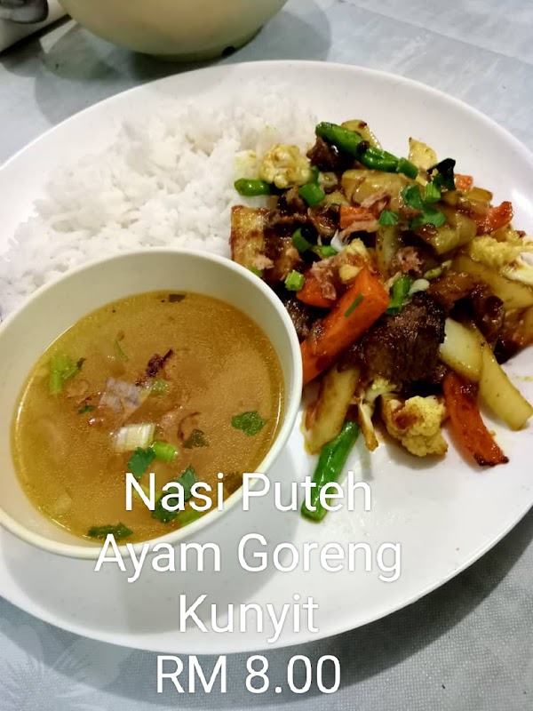 Kedai makan Alonina - Photo 1