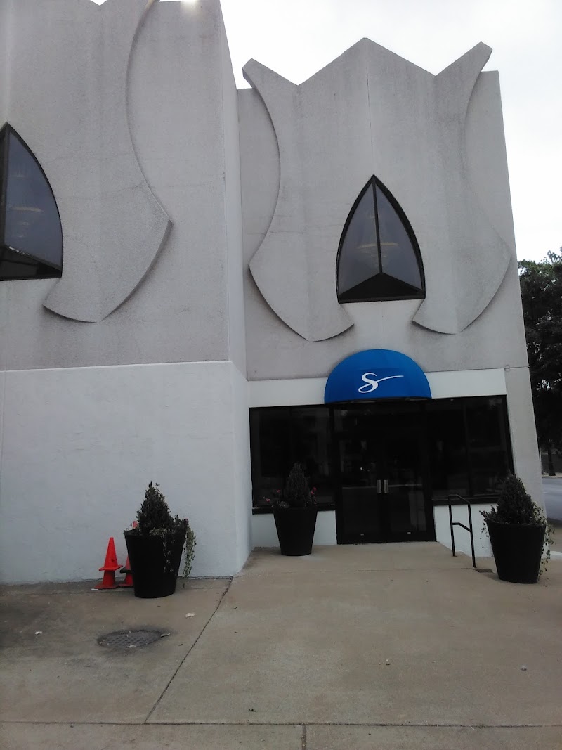 Salaam Restaurant & Bakery. photo 4