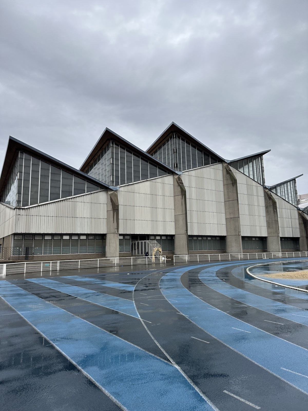 Stade Jules Ladoumègue, vue extérieure