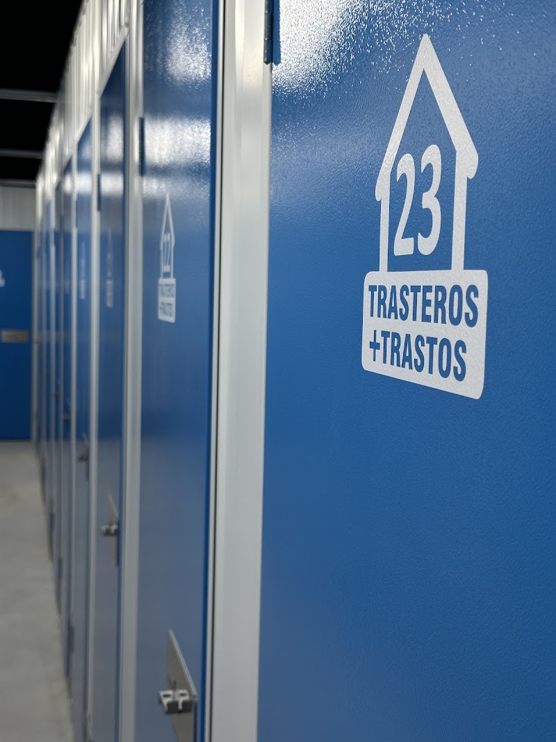 Trasteros +Trastos en Av. Adoratrices, 21004 Huelva, España - Imagen 3