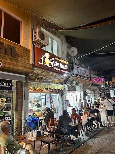 Ayvalık Pide House - Restoran
