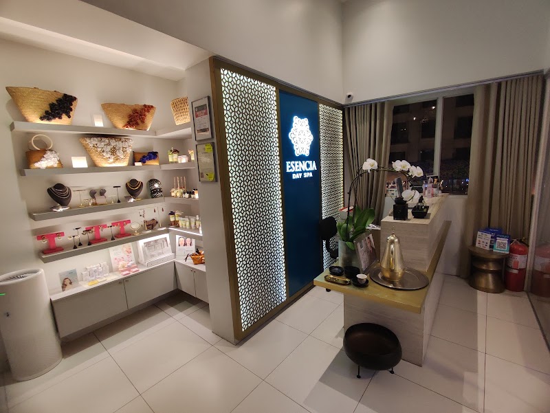 Esencia Day Spa BGC