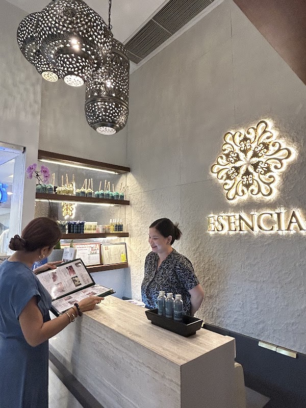 Esencia Day Spa BGC