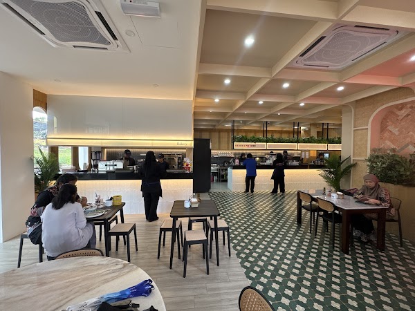 Kopi Ping Cafe - Photo 1