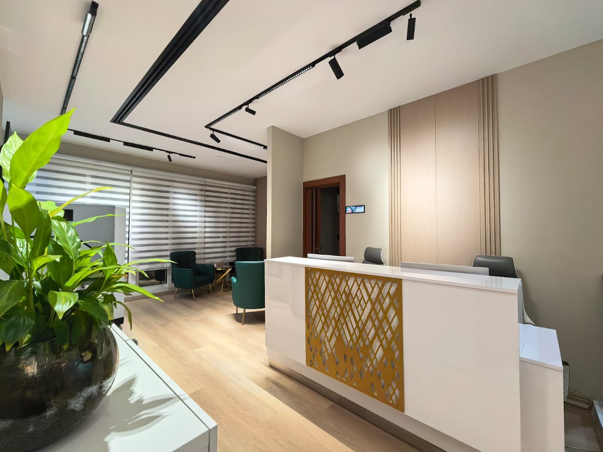 DERMAZONE LASER & COSMETIC CENTER 5