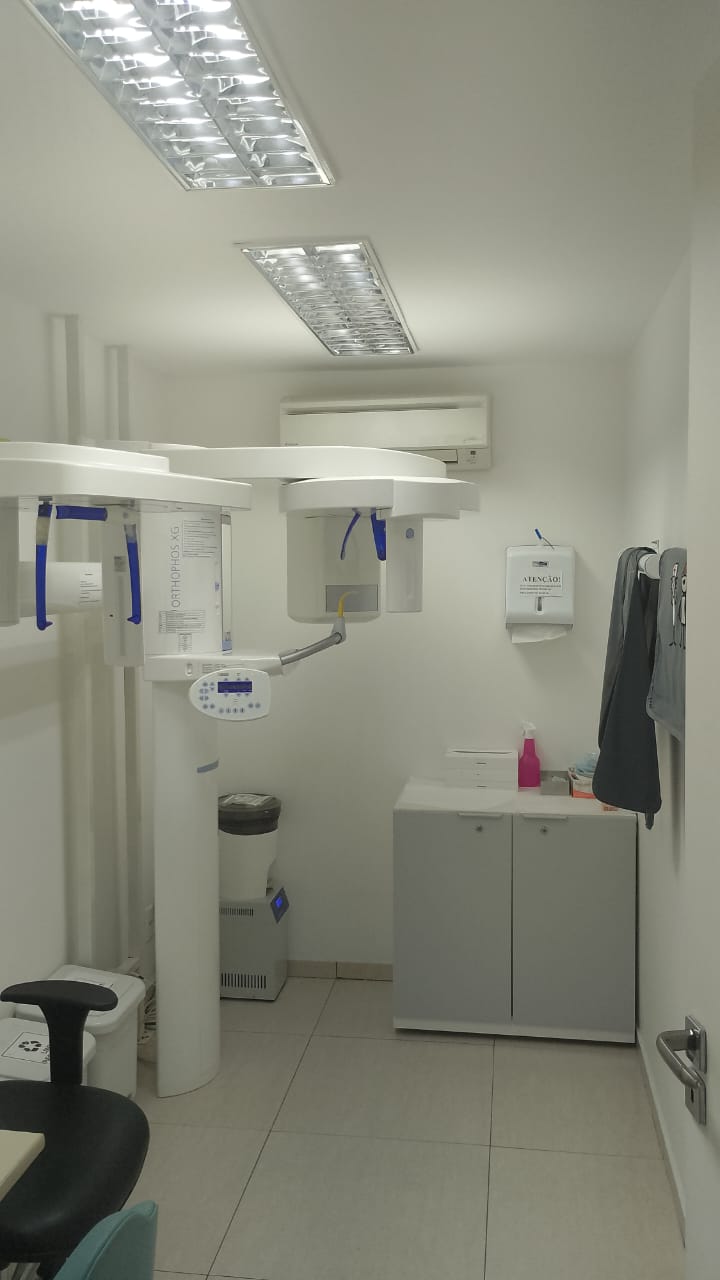 OrthoDontic - Clínica Odontológica Centro Porto Alegre - Tratamento de Canal - Periodontia - Restauração Dental - Prótese - Clareamento e Limpeza Dental - Aparelho Ortodôntico Metálico e Estético - Emergência - Extração do Siso - Faceta de Porcelana - foto 2