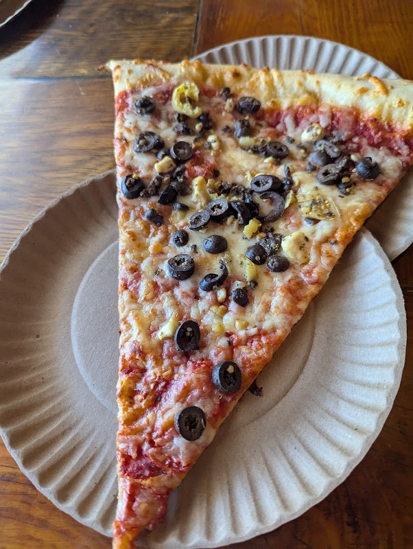 Benny Palmetto's, Pizza photo 4