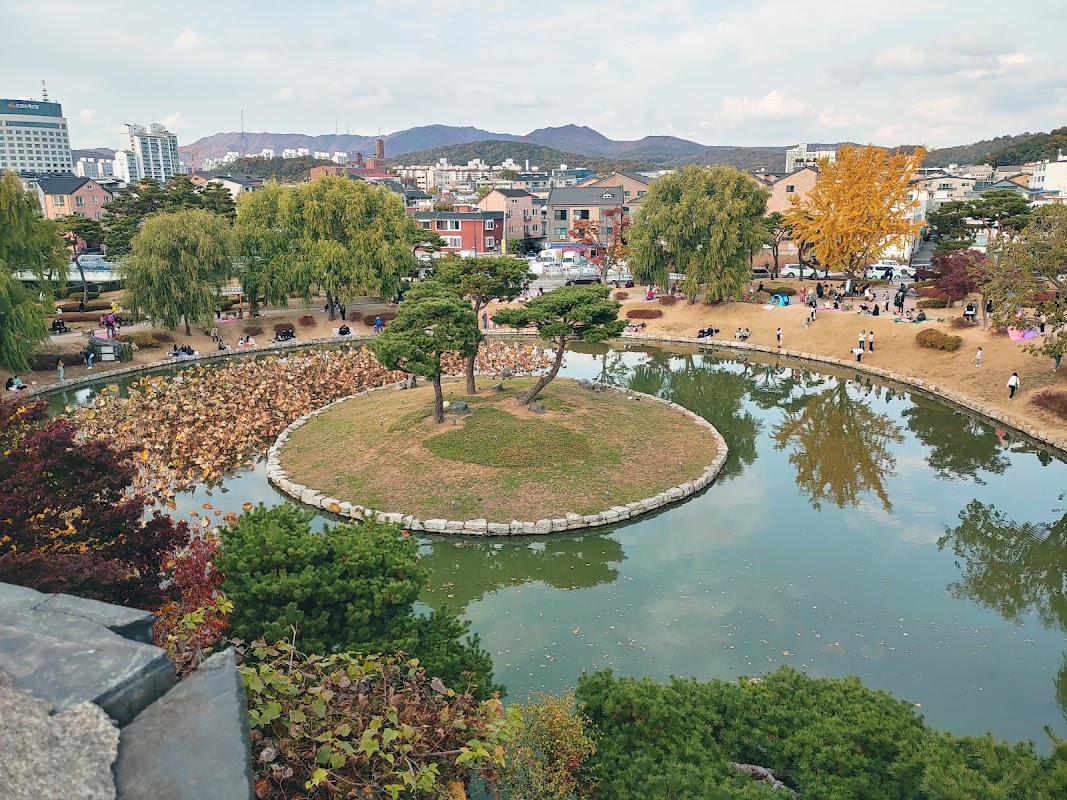 Banghwasuryujeong