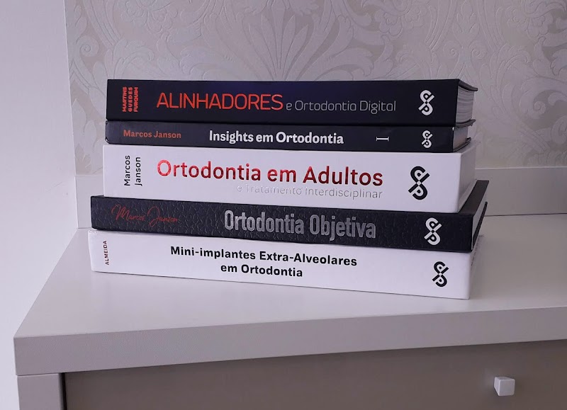 Dra. Alessandra Kuskoski | Tratamento do Ronco e Apneia, Bruxismo e Ortodontia com Alinhadores - foto 3