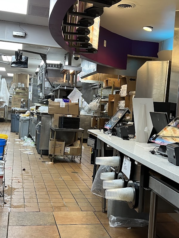 TACO BELL #34664 exterior