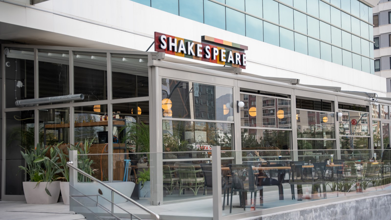 Shakespeare Coffee & Bistro (Niğde) mekanı
