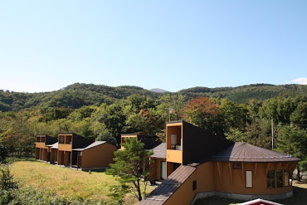 流辿別邸観山聴月