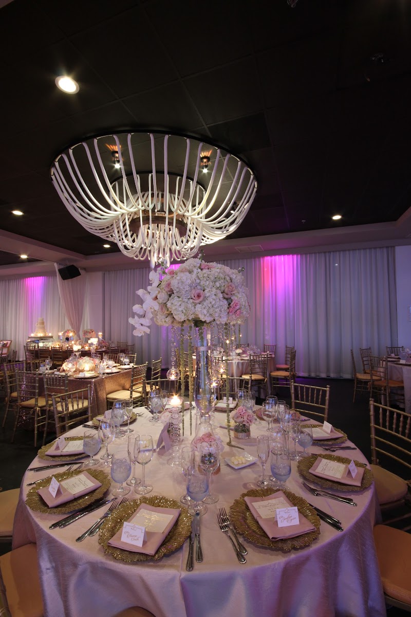 Briza on the Bay — interior