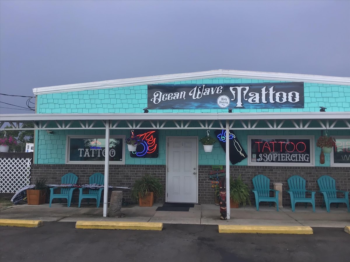 Ocean Wave Tattoo tattoo parlor in Aventura, FL