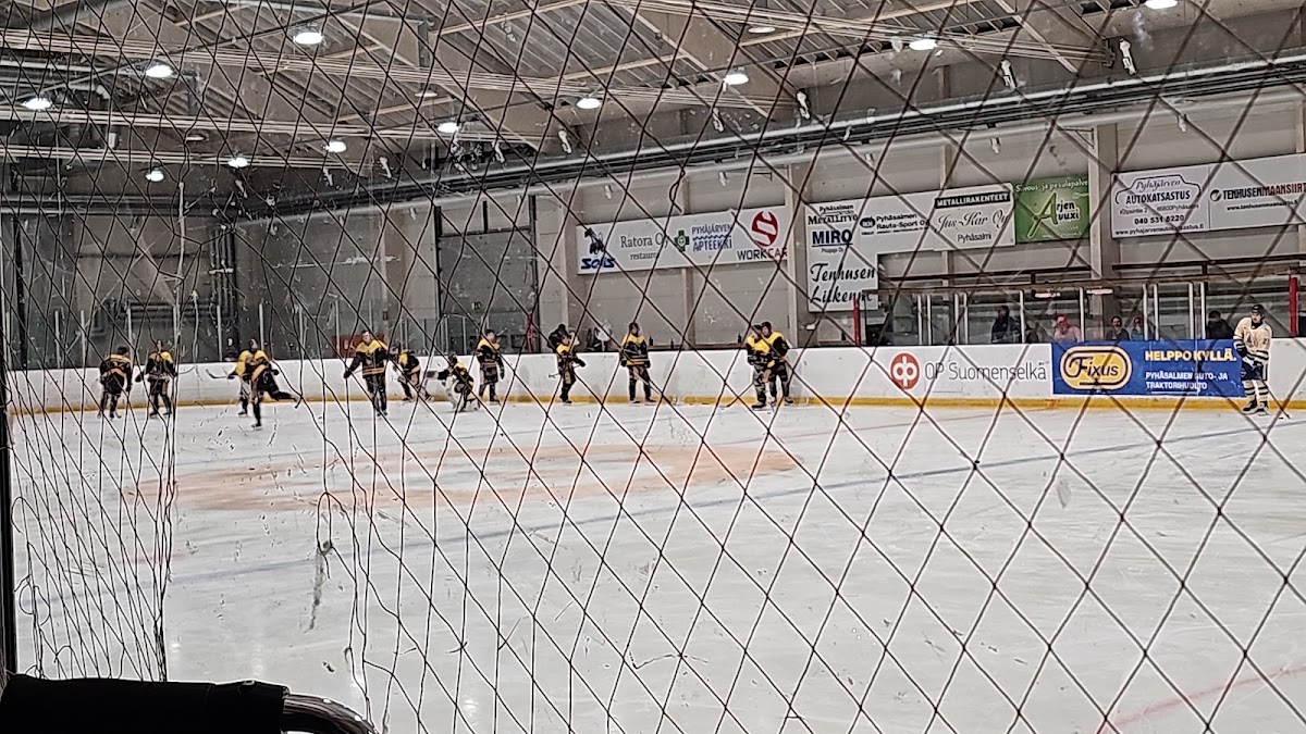 Pyhäjärven Jäähalli