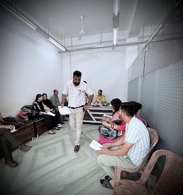 Dr Mahvish Qazi - Image 2