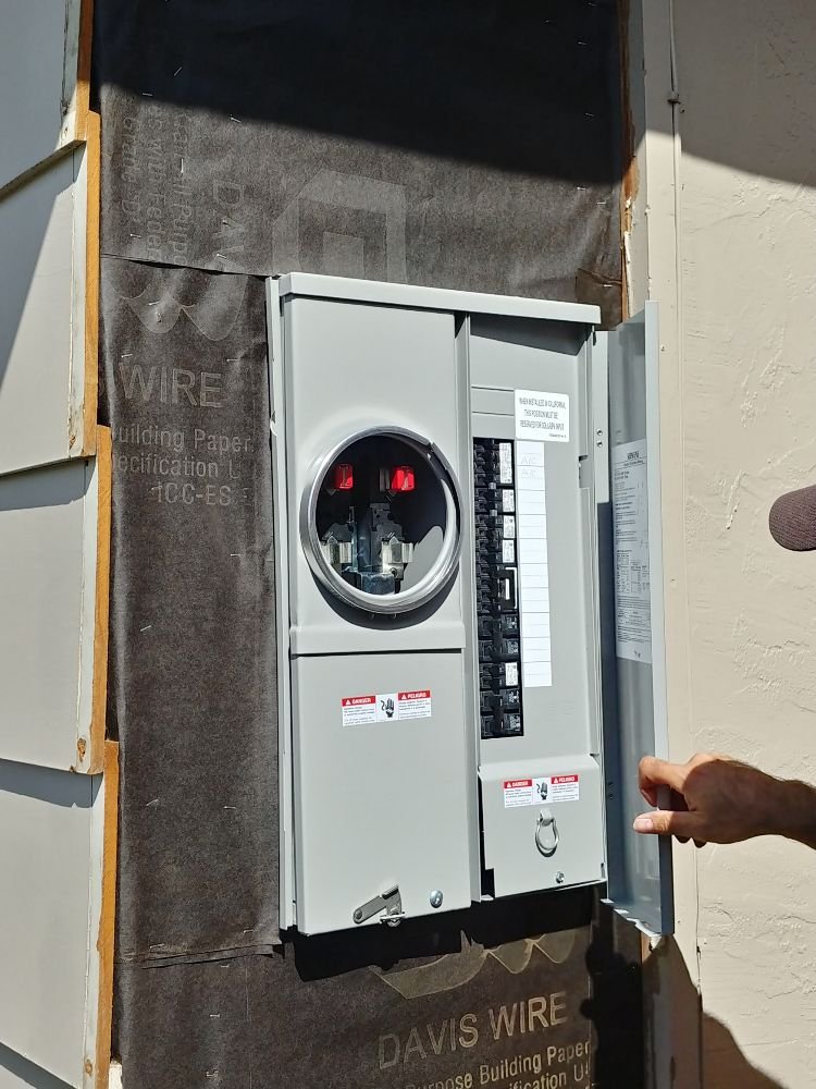 The flash electrical services LLC