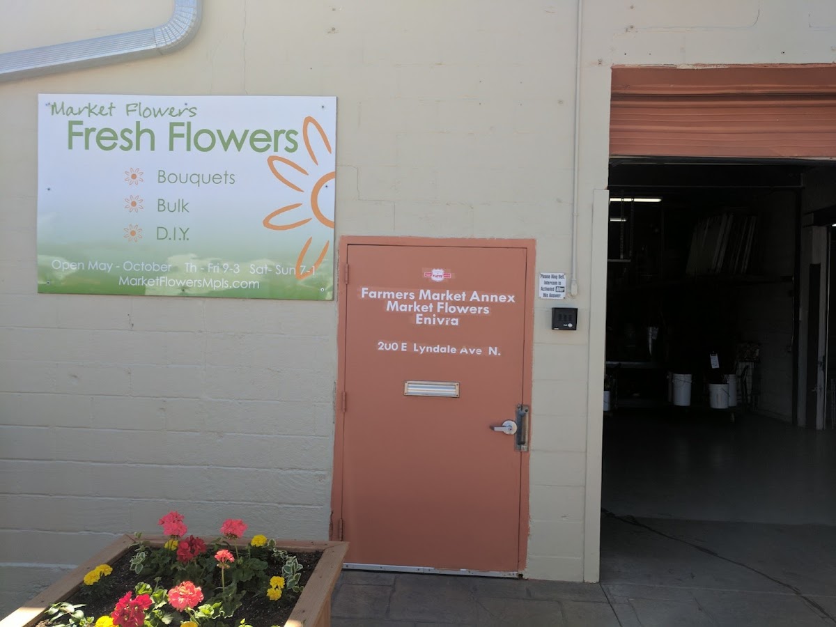Market Flowers: Google Places image 1
