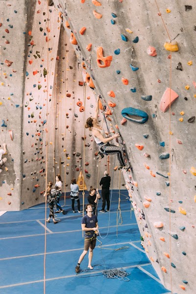 High Point Climbing and Fitness - Riverside