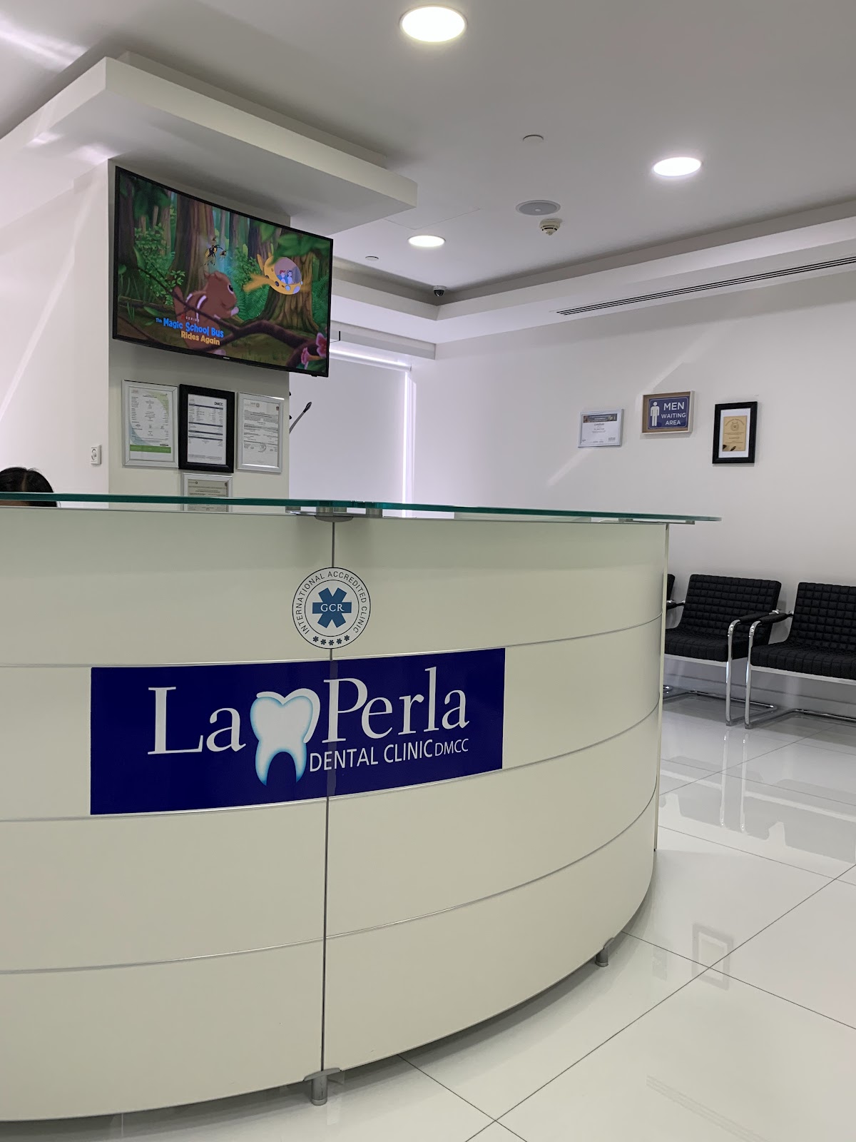 LA PERLA DENTAL 3