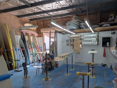 Tradition surfboards customs and repairs logo
