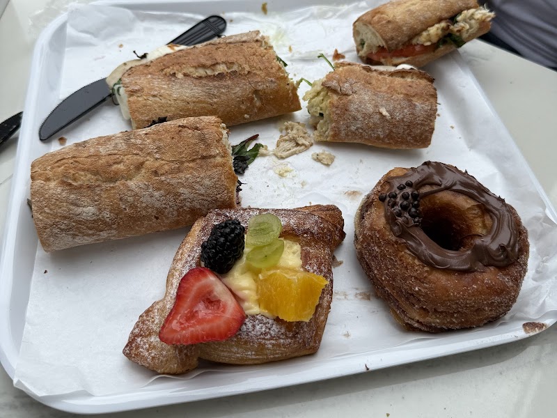 Paris Baguette photo 2