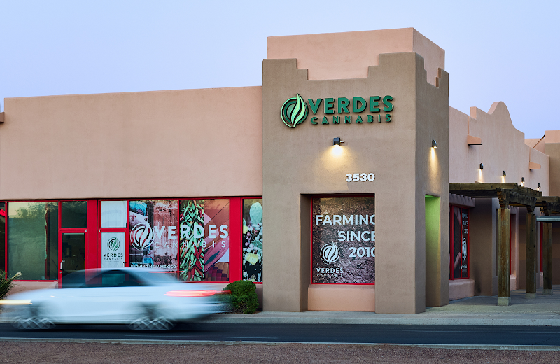 Video tour of Verdes Cannabis - Santa Fe Zafarano retail environment