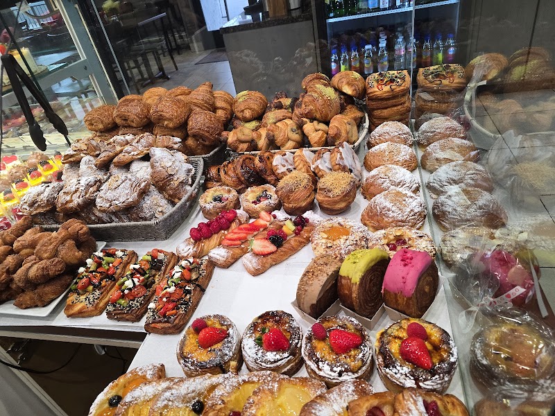 Pascal Patisserie & Cafe photo 3