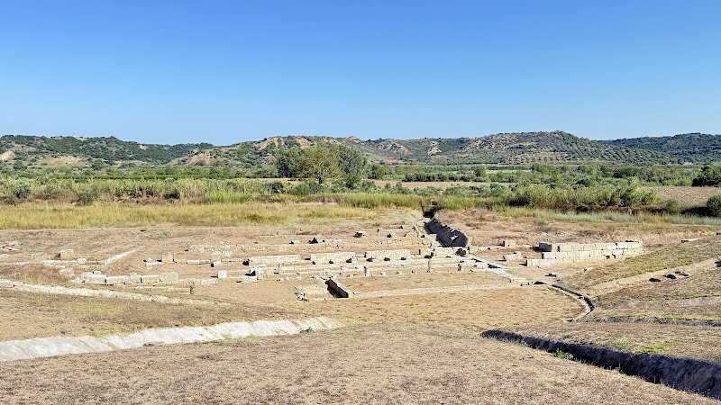 Θέατρο Αρχαίας Ηλιδας