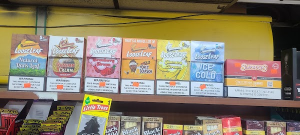 CARDINAL MARKET exterior