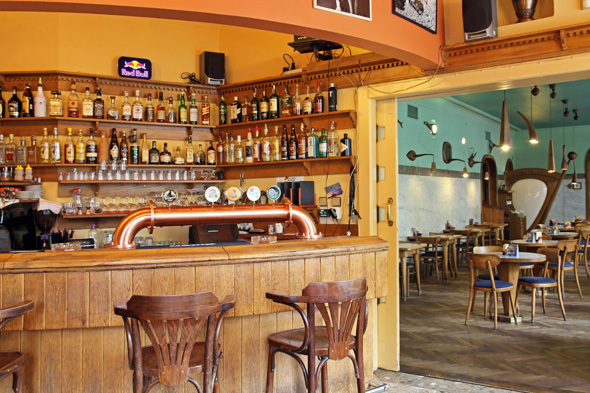 Restaurant Palác Akropolis - Bar Akráč 1